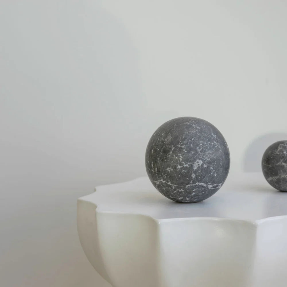 Orbit Table Sculpture – Tundra Grey