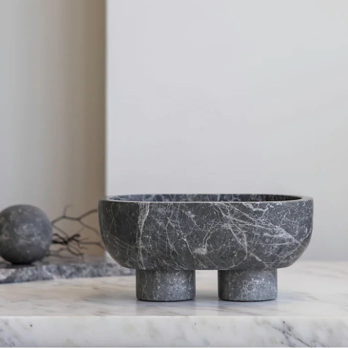 The Muse Footed Oval Tray – Tundra Grey Marble