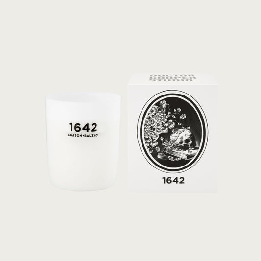 1642 Scented Candle
